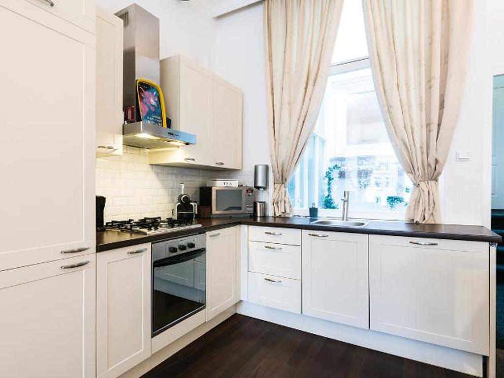 Lovely Canal Apartment อัมสเตอร์ดัม ภายนอก รูปภาพ